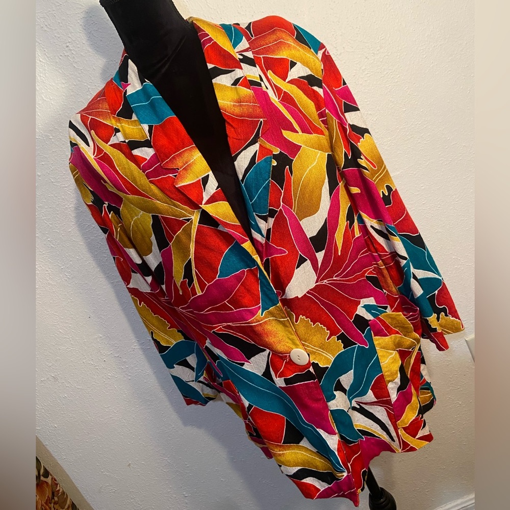 Multi colored vintage women's jacket/blazer.